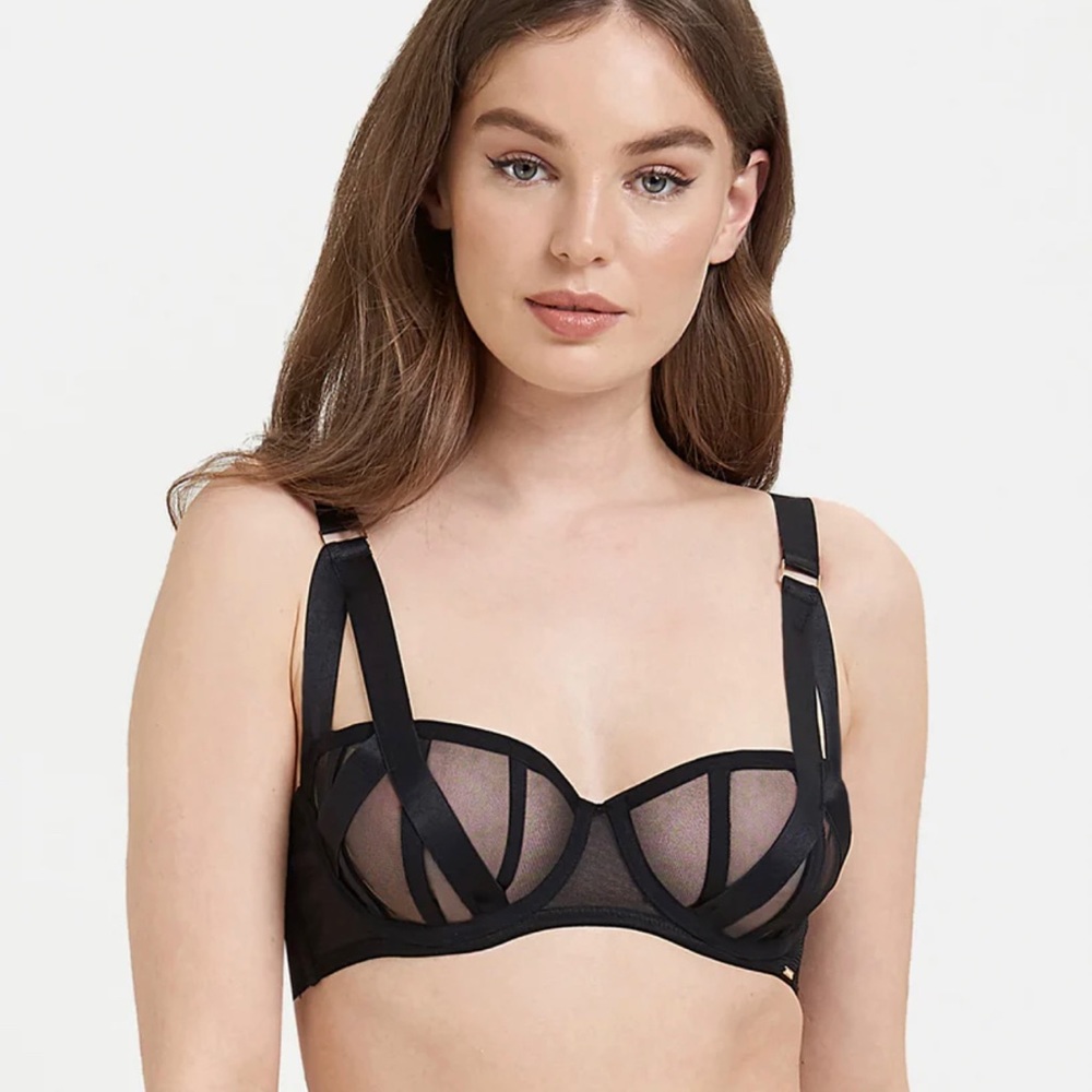BLUEBELLA Karolina Bra Cage Effect Black Size 32C Excellent Pre-Owned Condition